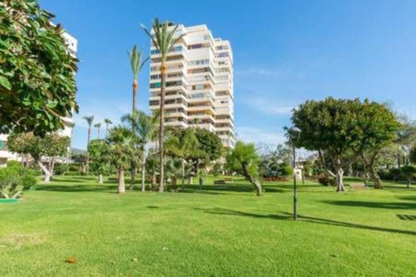 Playamar Waterfront Exclusive Apartment And Views Tower 2 Fl 14 Торремолинос Экстерьер фото