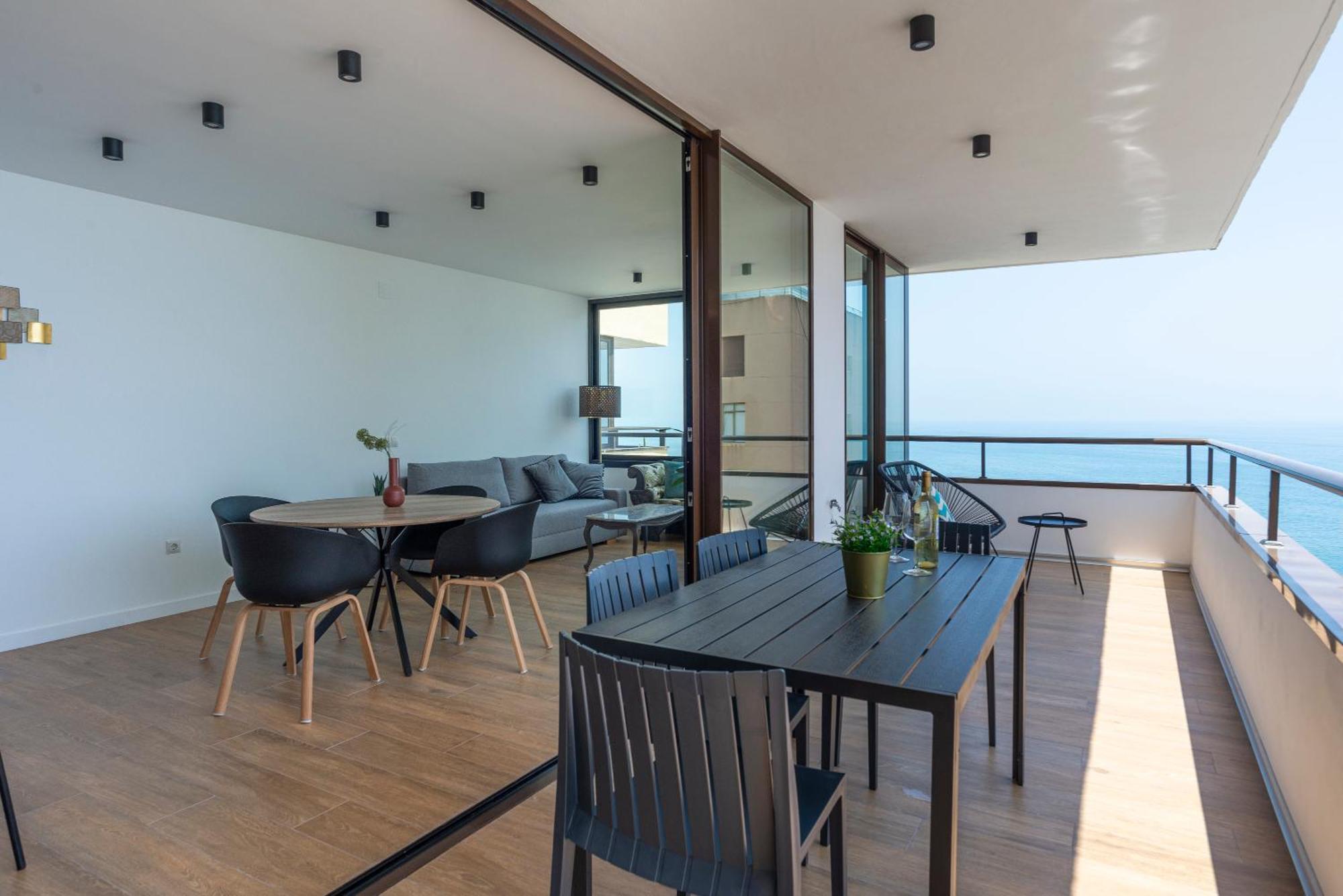 Playamar Waterfront Exclusive Apartment And Views Tower 2 Fl 14 Торремолинос Экстерьер фото