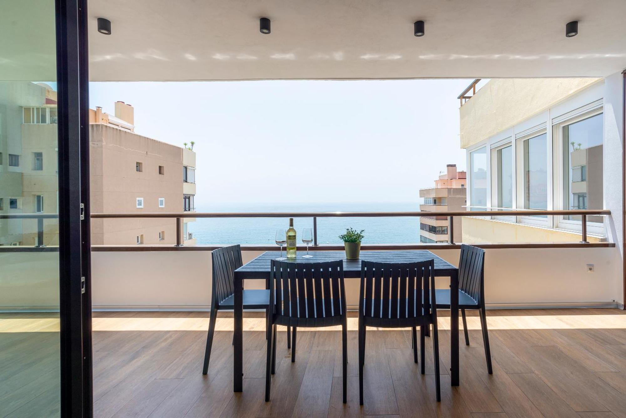 Playamar Waterfront Exclusive Apartment And Views Tower 2 Fl 14 Торремолинос Экстерьер фото