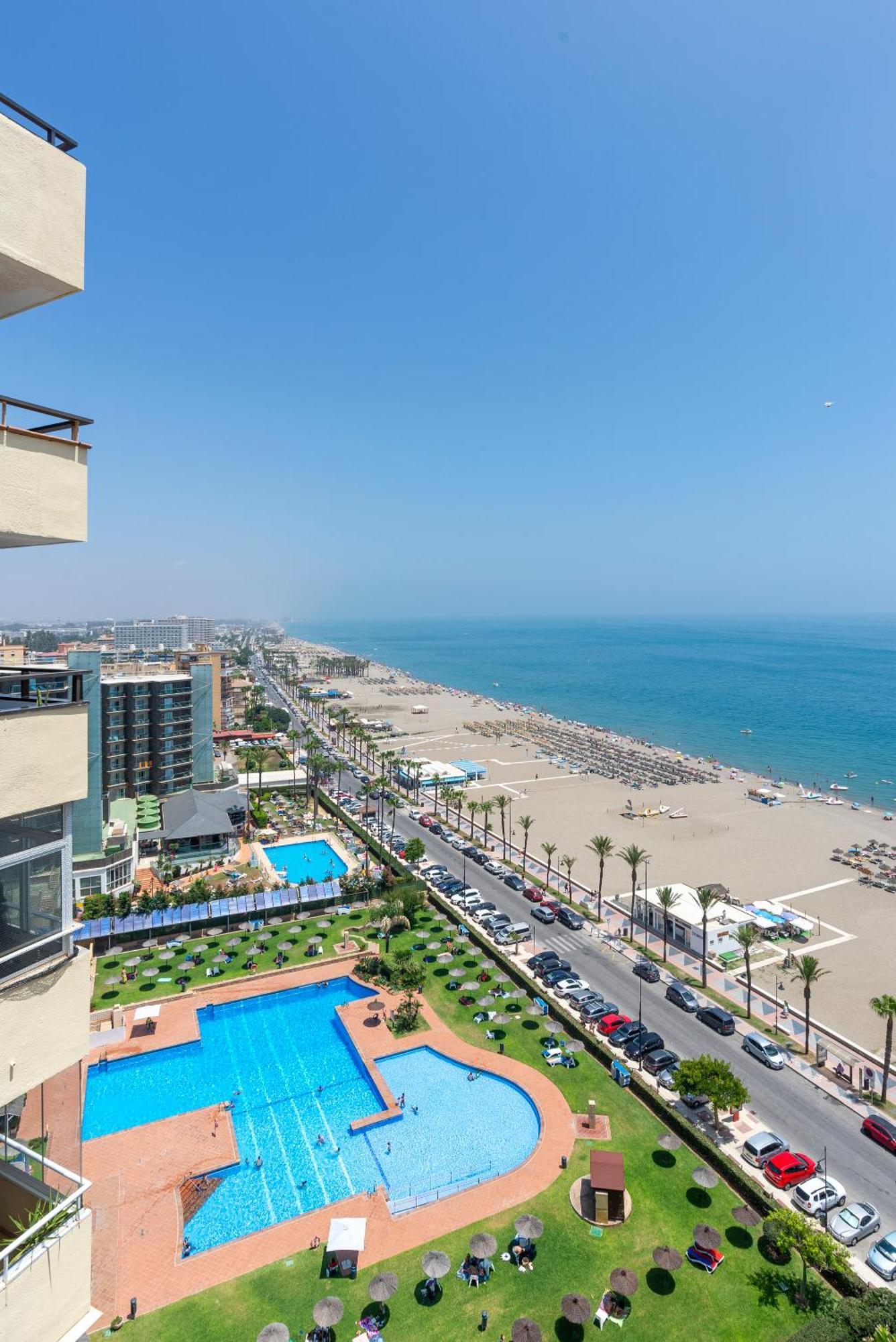 Playamar Waterfront Exclusive Apartment And Views Tower 2 Fl 14 Торремолинос Экстерьер фото