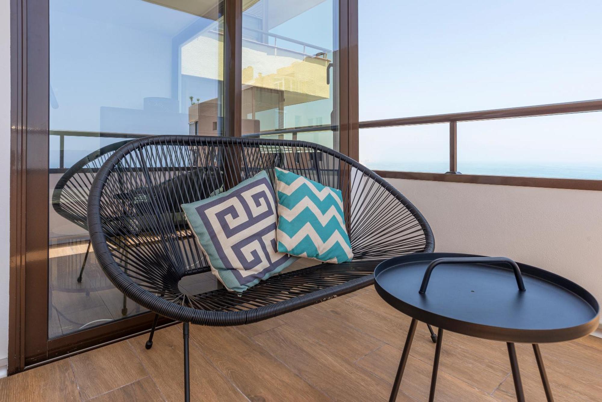 Playamar Waterfront Exclusive Apartment And Views Tower 2 Fl 14 Торремолинос Экстерьер фото